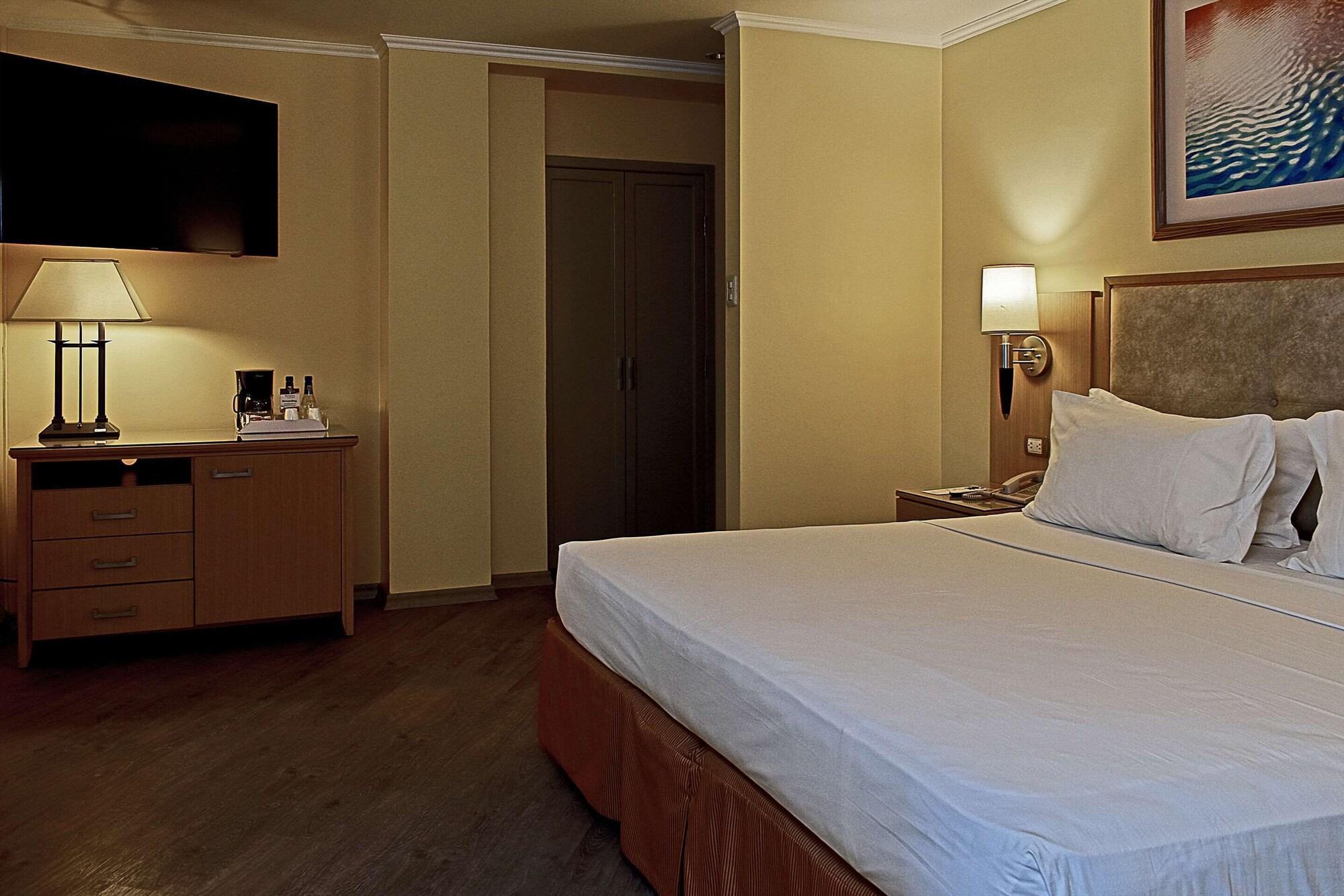 Grand Hotel Guayaquil, Ascend Hotel Collection Exterior photo